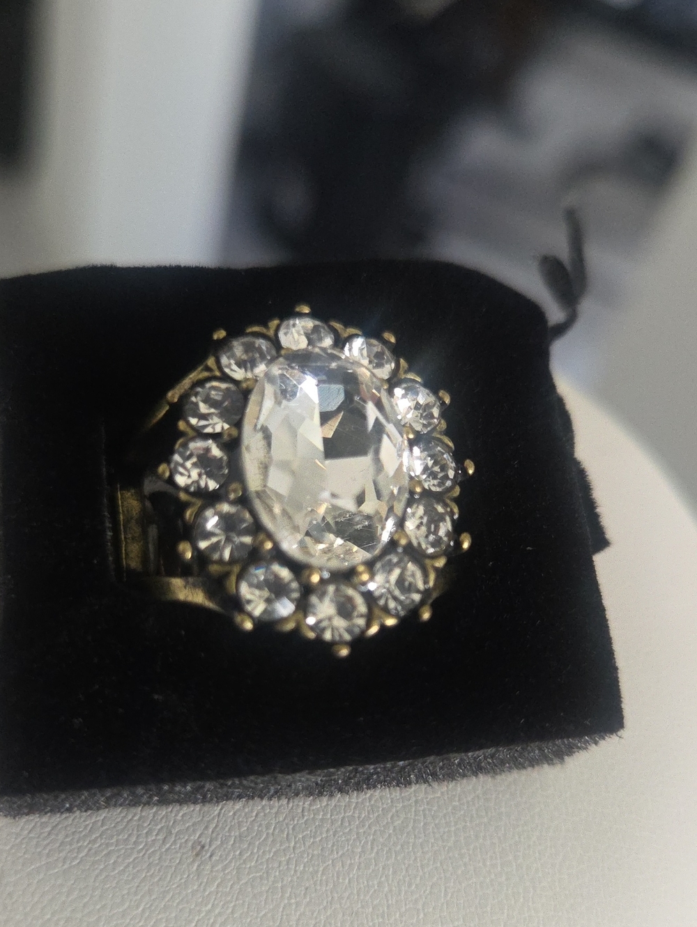 Paparazzi Moxie Magic Brass Ring NWT